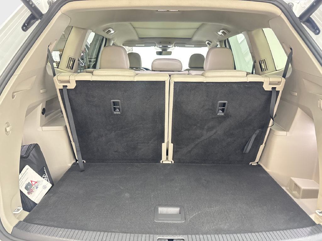 Used 2025 Volkswagen Atlas SEL AWD/4WD image 85