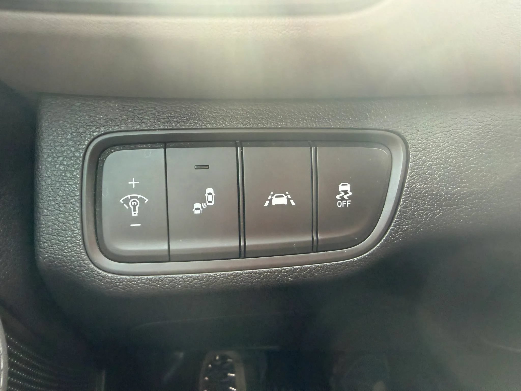 Used 2019 Hyundai Santa Fe SE FWD image 13