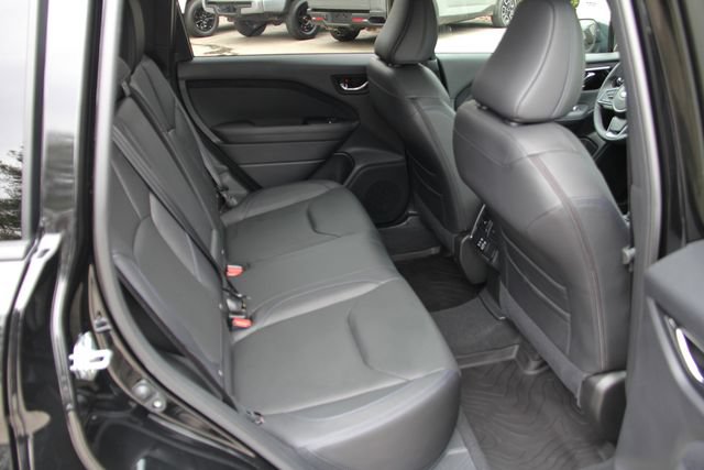 Used 2025 Subaru Forester Limited AWD/4WD image 36