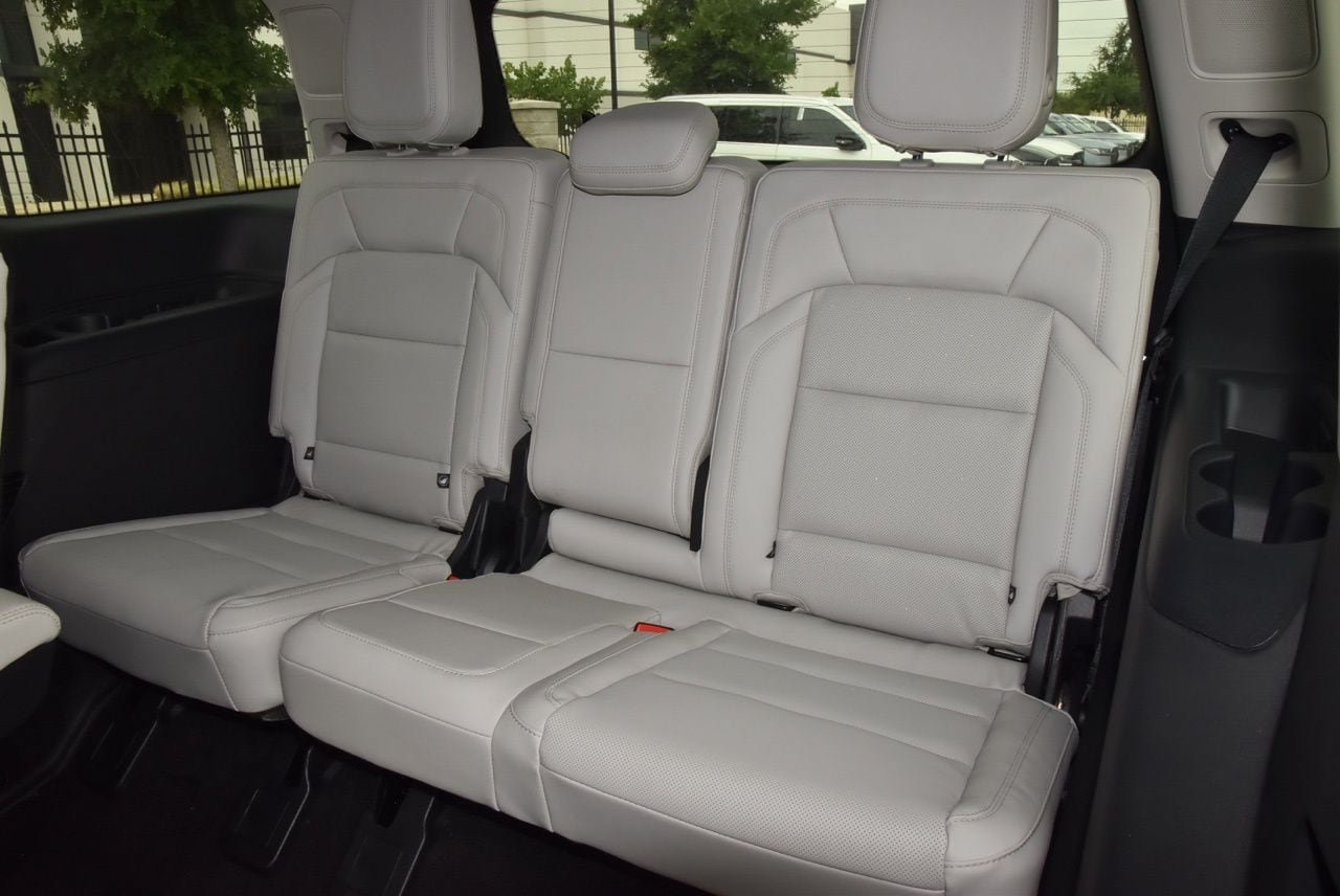 New 2026 Lincoln Navigator Reserve w/ Jet Appearance Package AWD/4WD image 15