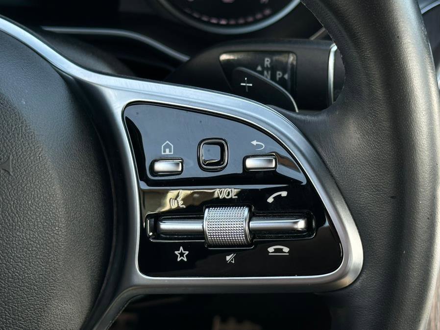 Used 2020 Mercedes-Benz C 300 C 300 4MATIC Sedan image 33