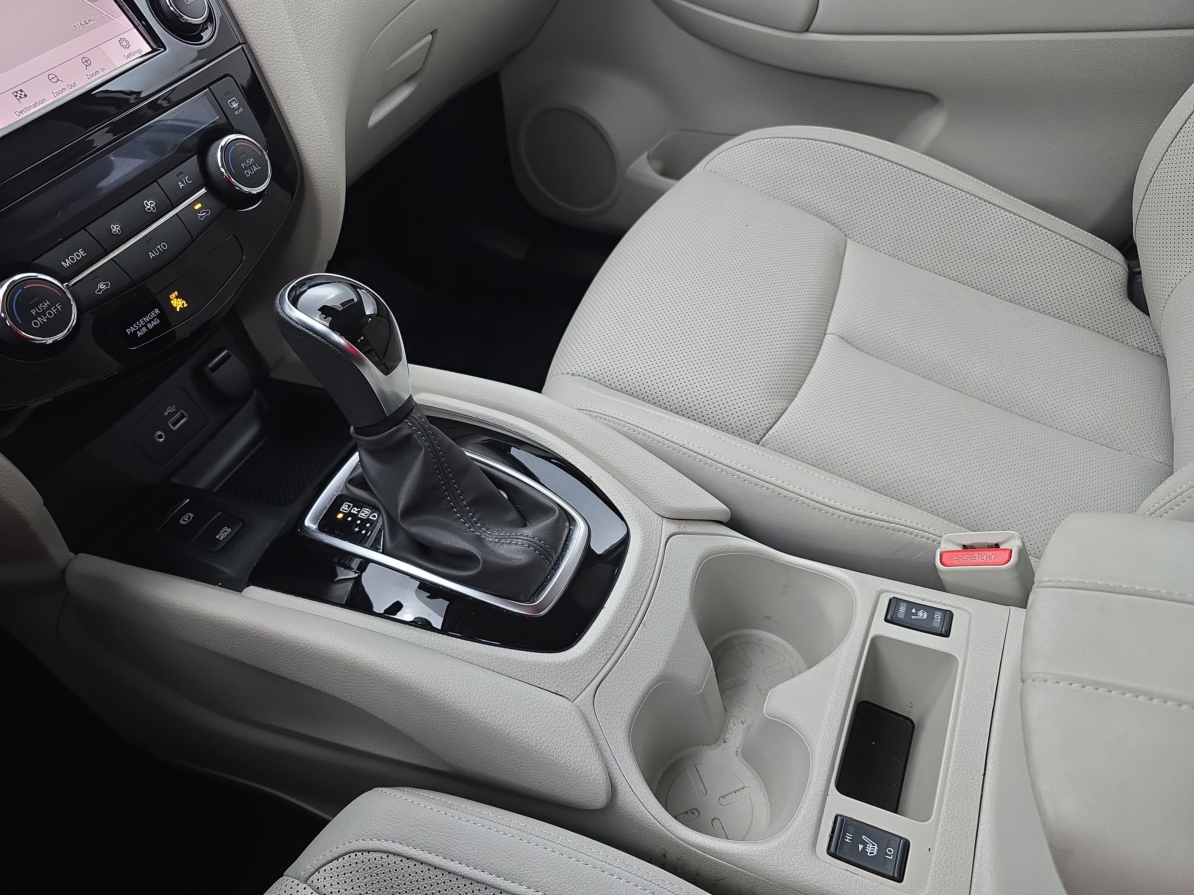 Certified 2022 Nissan Rogue Sport SL image 24