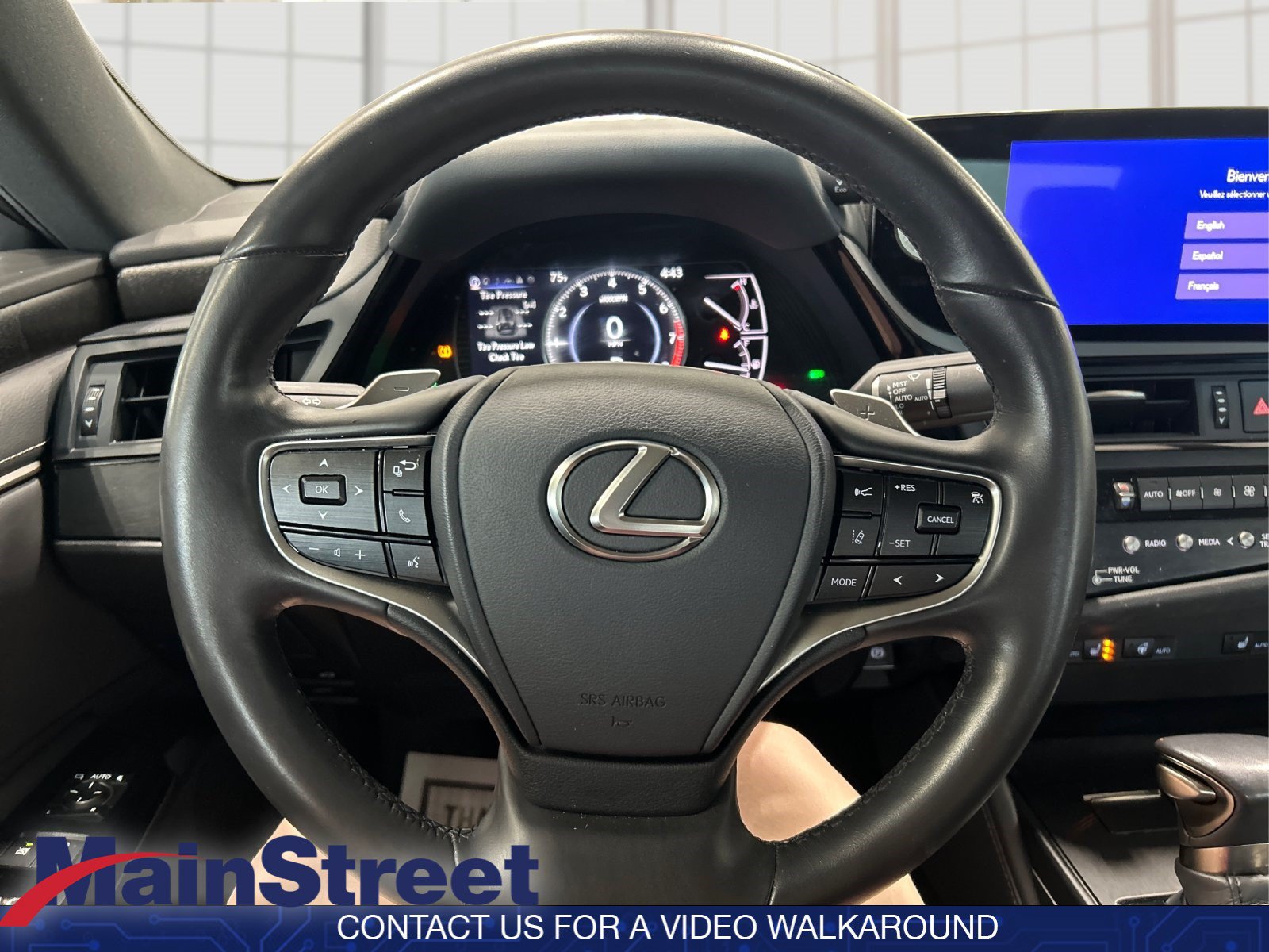 Used 2025 Lexus ES 350 w/ Accessory Package (Z1) FWD image 17