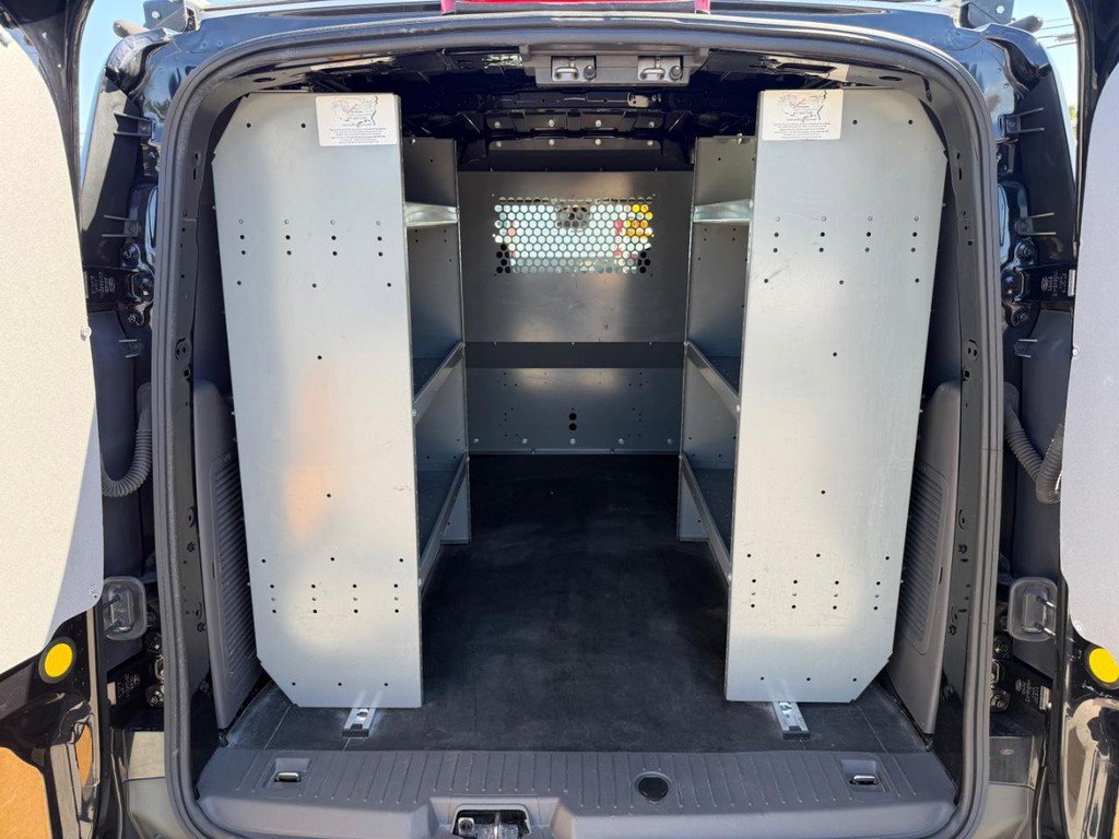 Used 2021 Ford Transit Connect XLT image 15