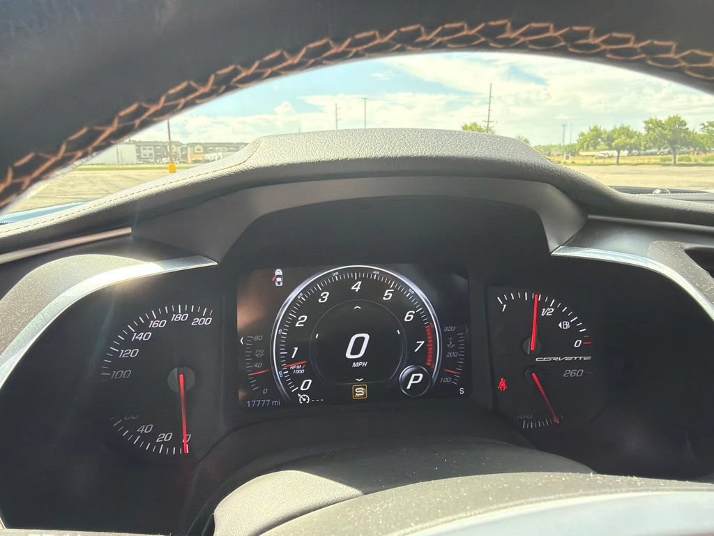 Used 2017 Chevrolet Corvette Stingray Coupe RWD image 17