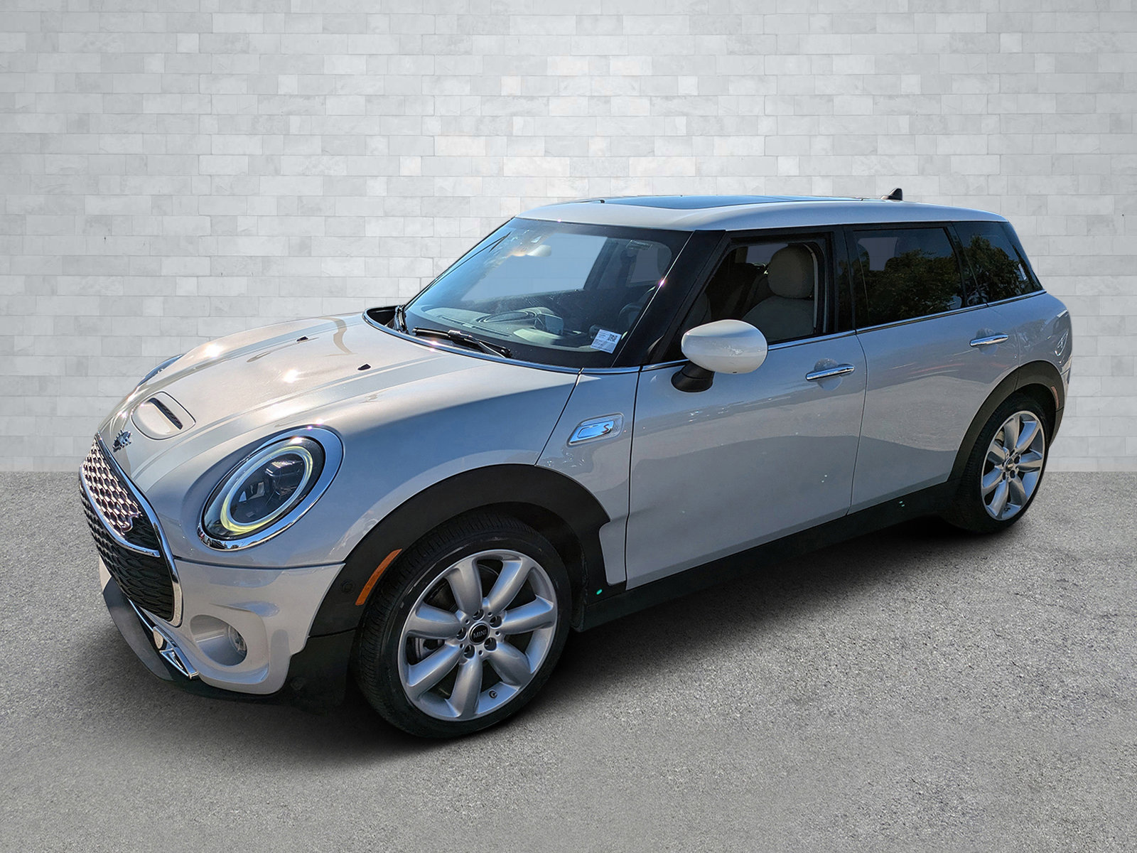 Used 2022 MINI Cooper Clubman S image 9