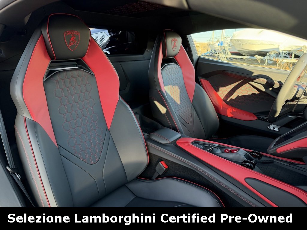 Used 2024 Lamborghini Revuelto image 33