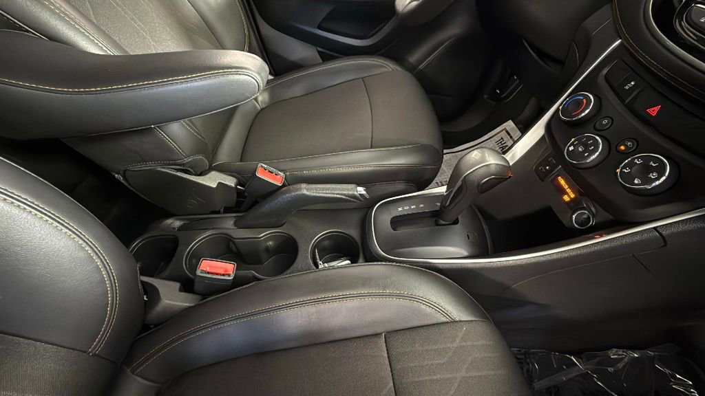 Certified 2022 Chevrolet Trax LT w/ Redline Edition image 31