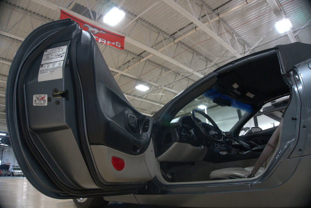 Used 2003 Chevrolet Corvette Base w/ Preferred Equipment Group1 image 34