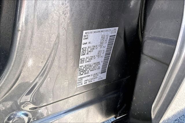 Used 2024 Nissan Titan SV w/ SV Convenience Package image 12