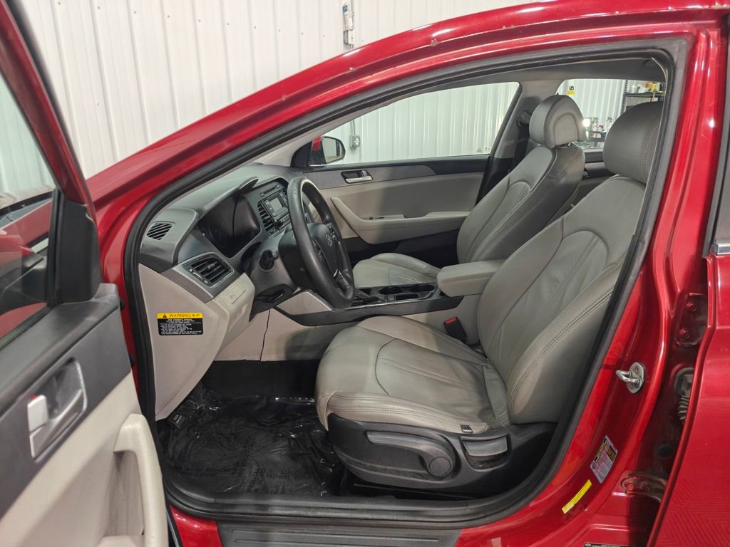 Used 2017 Hyundai Sonata SE FWD image 28