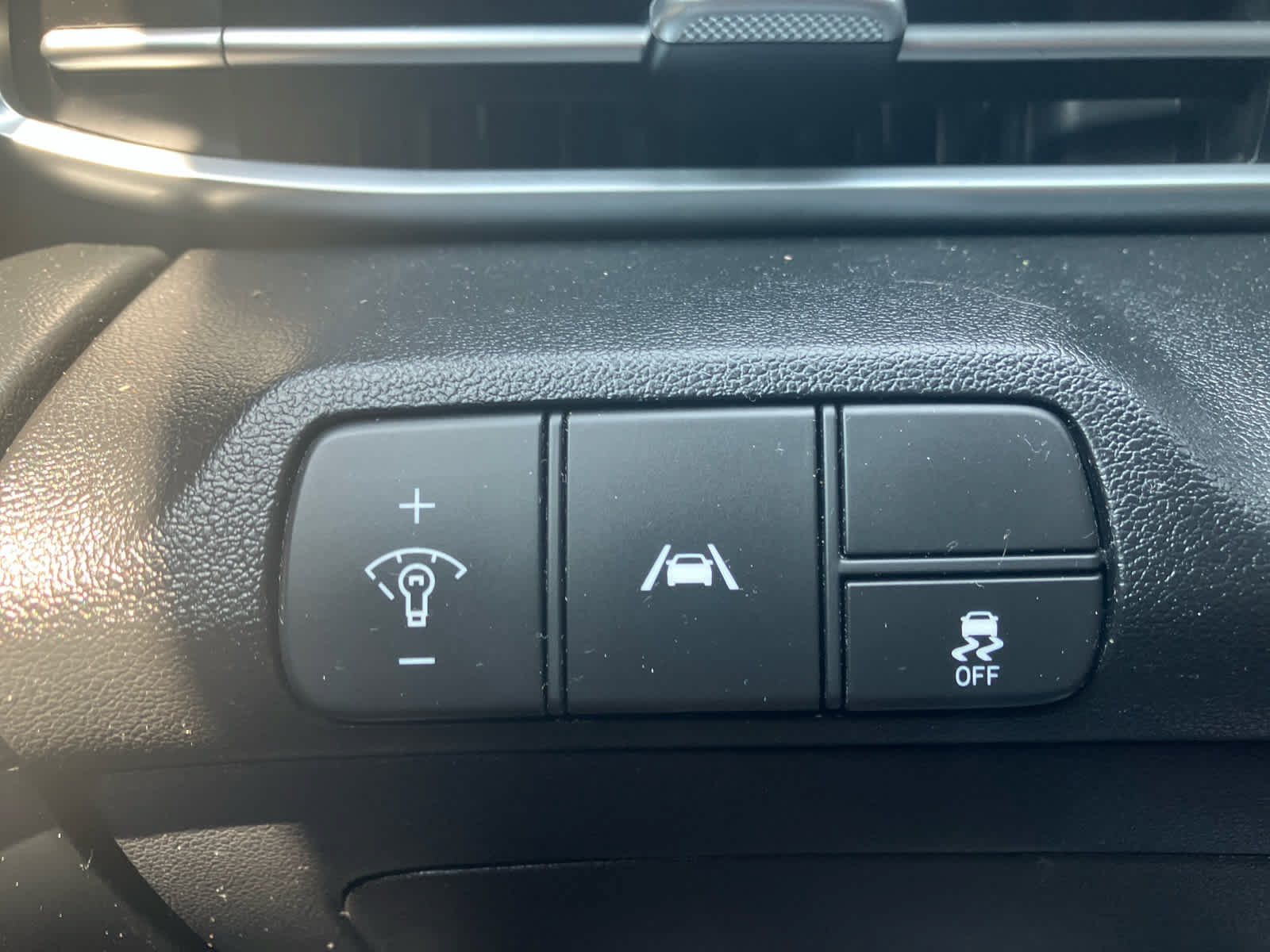 Used 2023 Hyundai Elantra SEL w/ Convenience Package FWD image 11