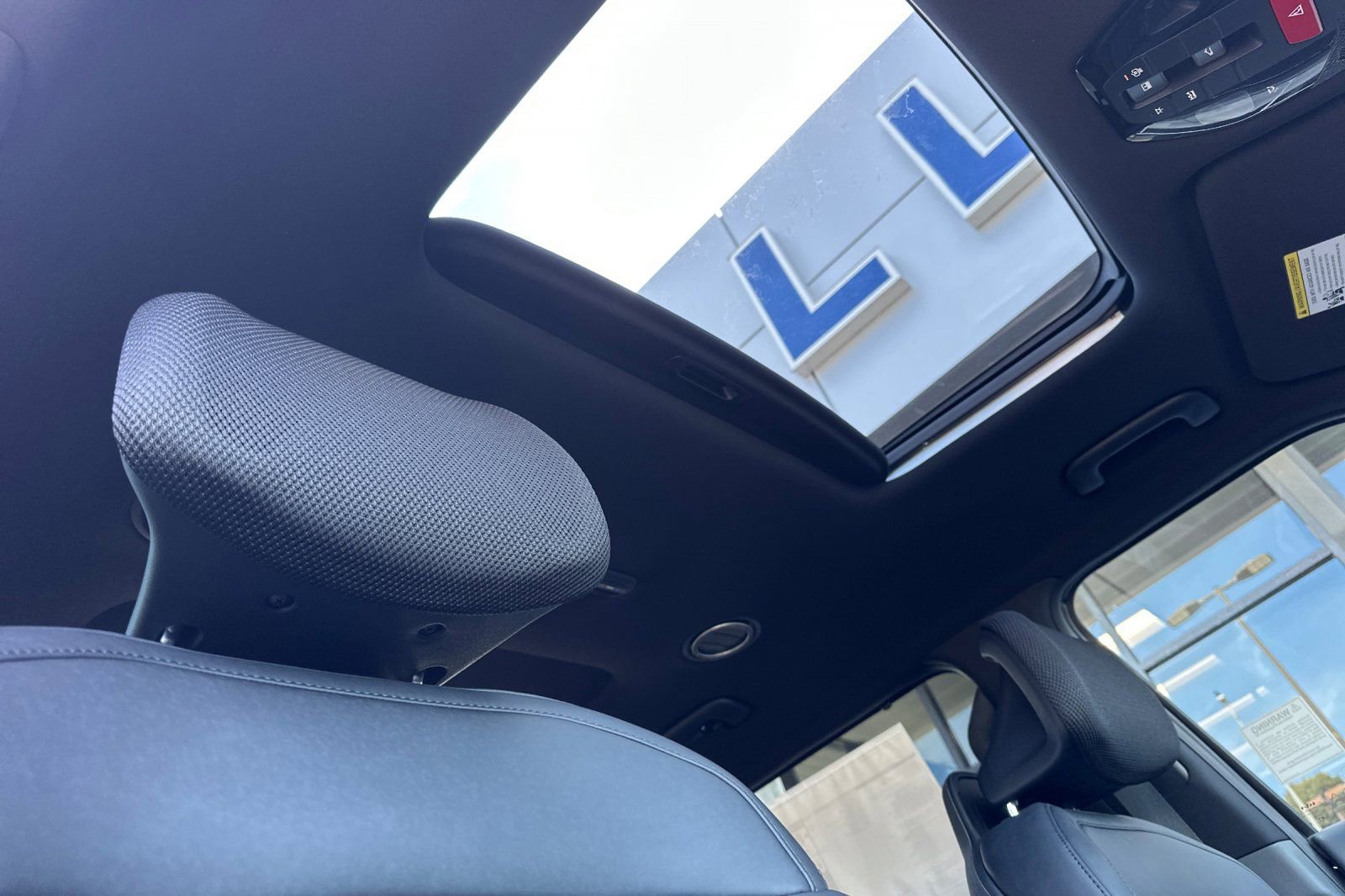 New 2026 Kia EV9 Land image 17