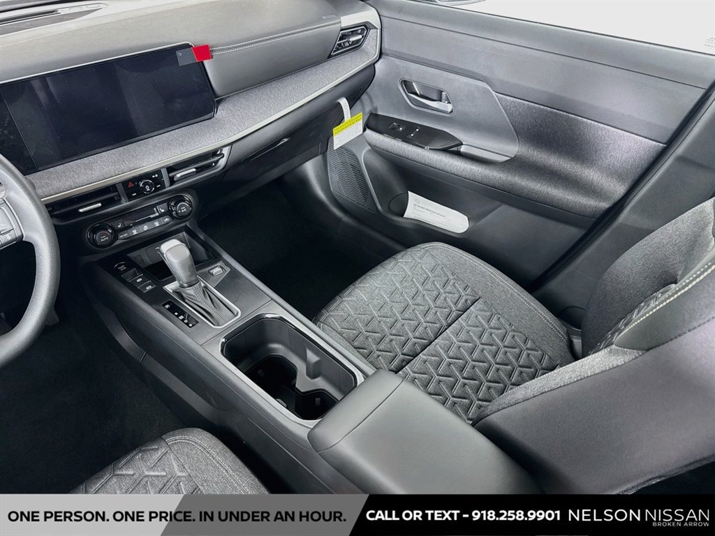 New 2027 Nissan Kicks SV w/ Cold Weather Package FWD image 22