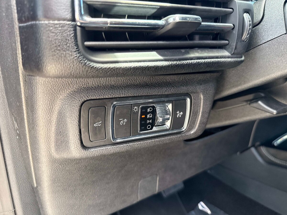 Used 2020 Lincoln Corsair FWD image 20