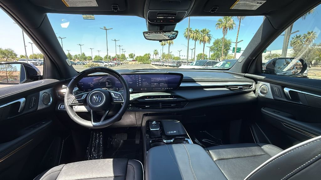 Used 2026 Buick Enclave Avenir w/ Super Cruise Package FWD image 4