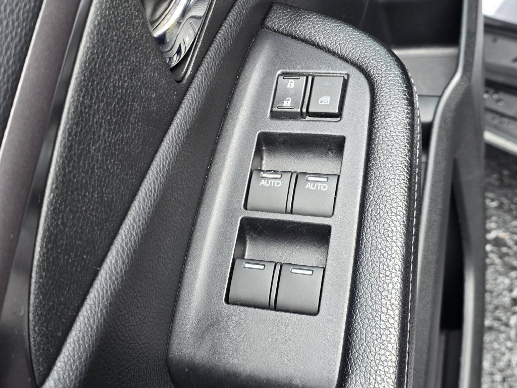 Used 2017 Honda Ridgeline RTL-T image 14