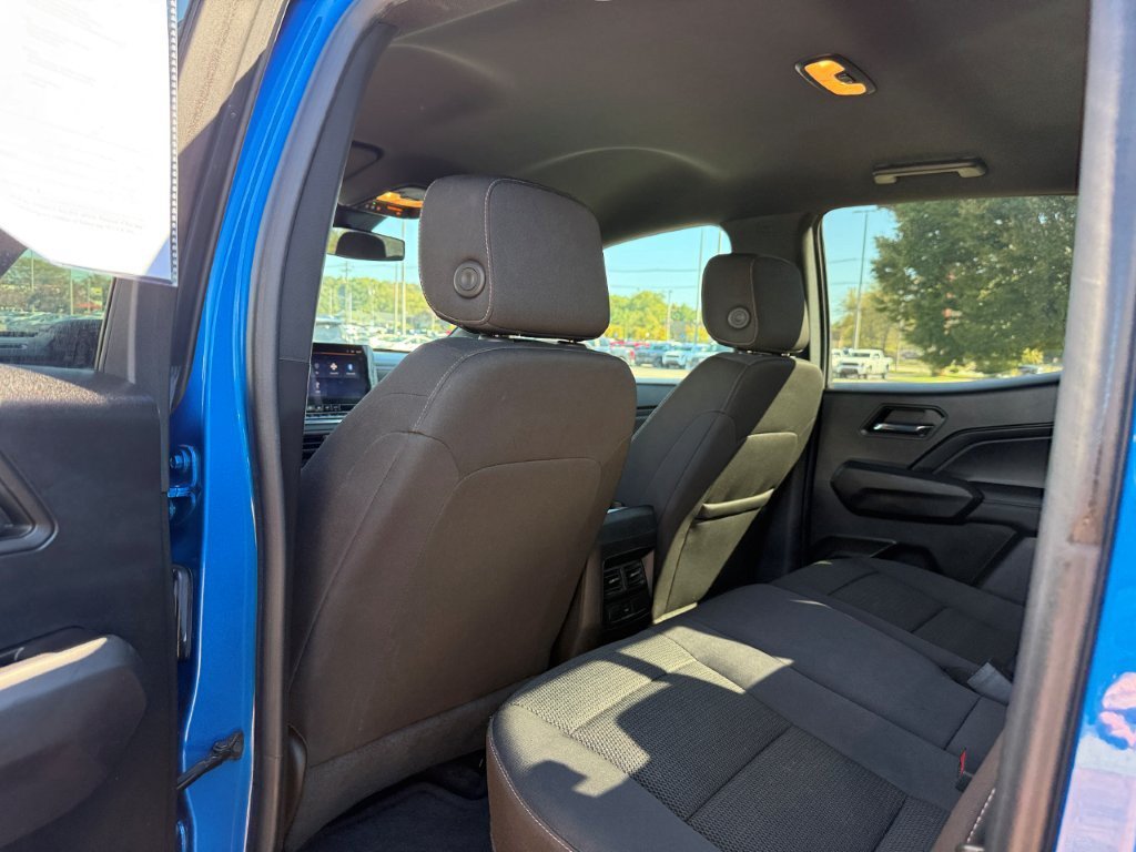 Used 2023 Chevrolet Colorado LT w/ LT Convenience Package RWD image 16