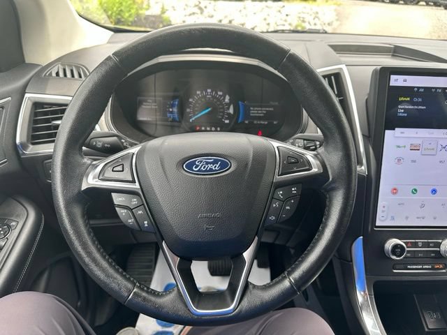 Used 2022 Ford Edge Titanium w/ Equipment Group 301A AWD/4WD image 28