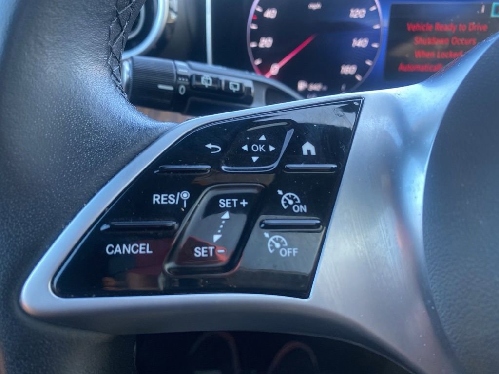 Used 2024 Mercedes-Benz GLC 300 4MATIC image 18