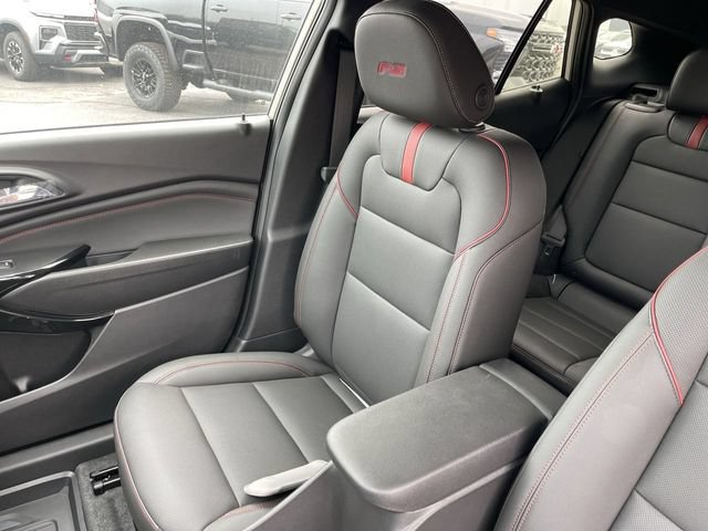 New 2026 Chevrolet Trax RS w/ Sunroof Package FWD image 24