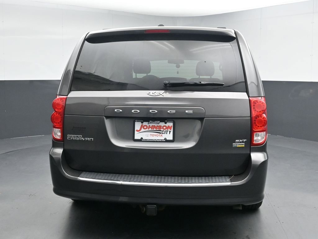 Used 2017 Dodge Grand Caravan SXT FWD image 8