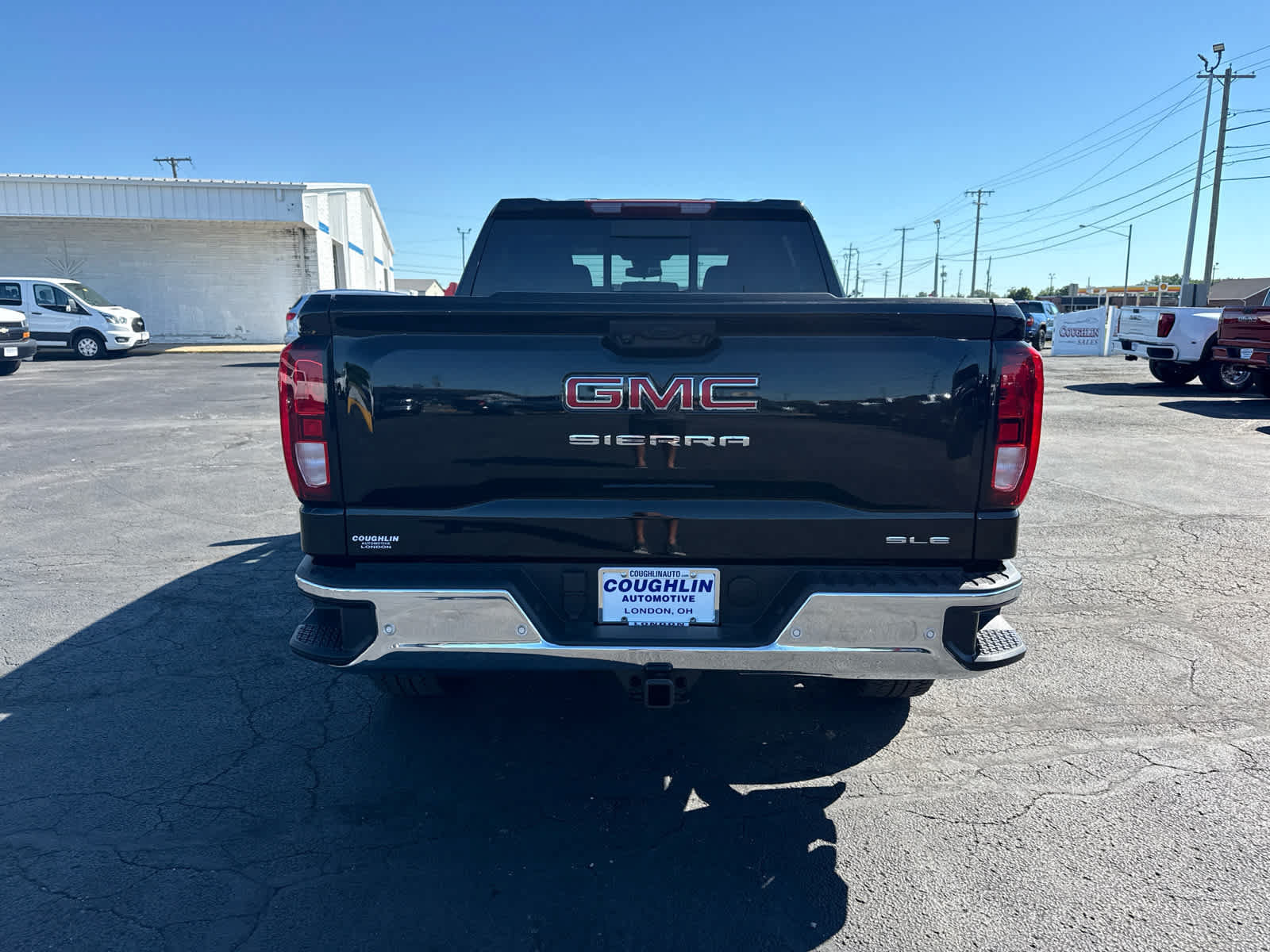 New 2026 GMC Sierra 1500 SLE w/ Preferred Package AWD/4WD image 4