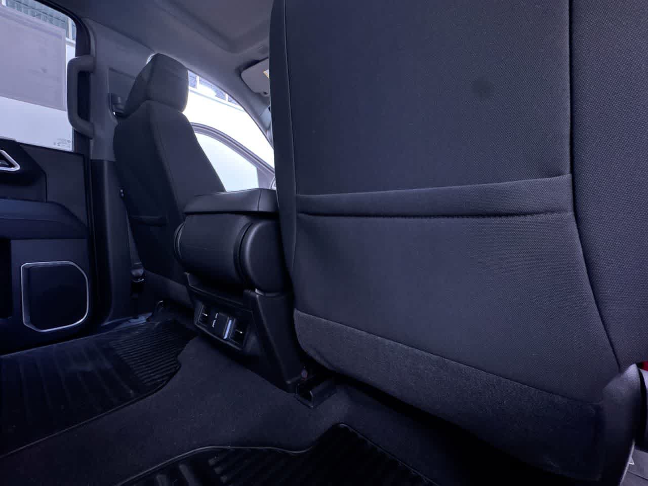 Used 2025 Chevrolet Silverado 1500 LT AWD/4WD image 39