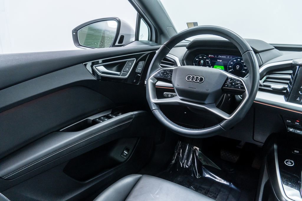 Used 2024 Audi Q4 e-tron Premium Plus w/ Premium Plus image 27