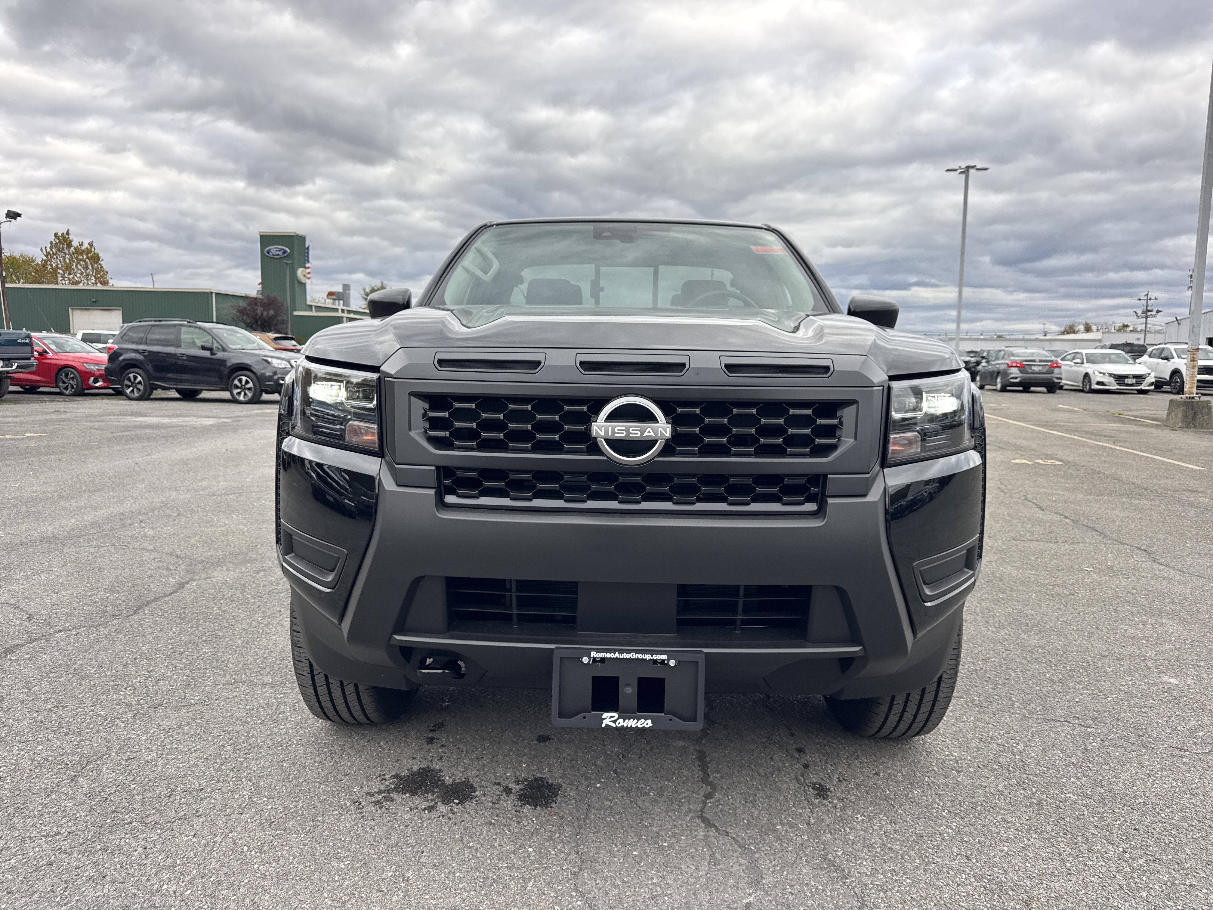 New 2026 Nissan Frontier S image 2