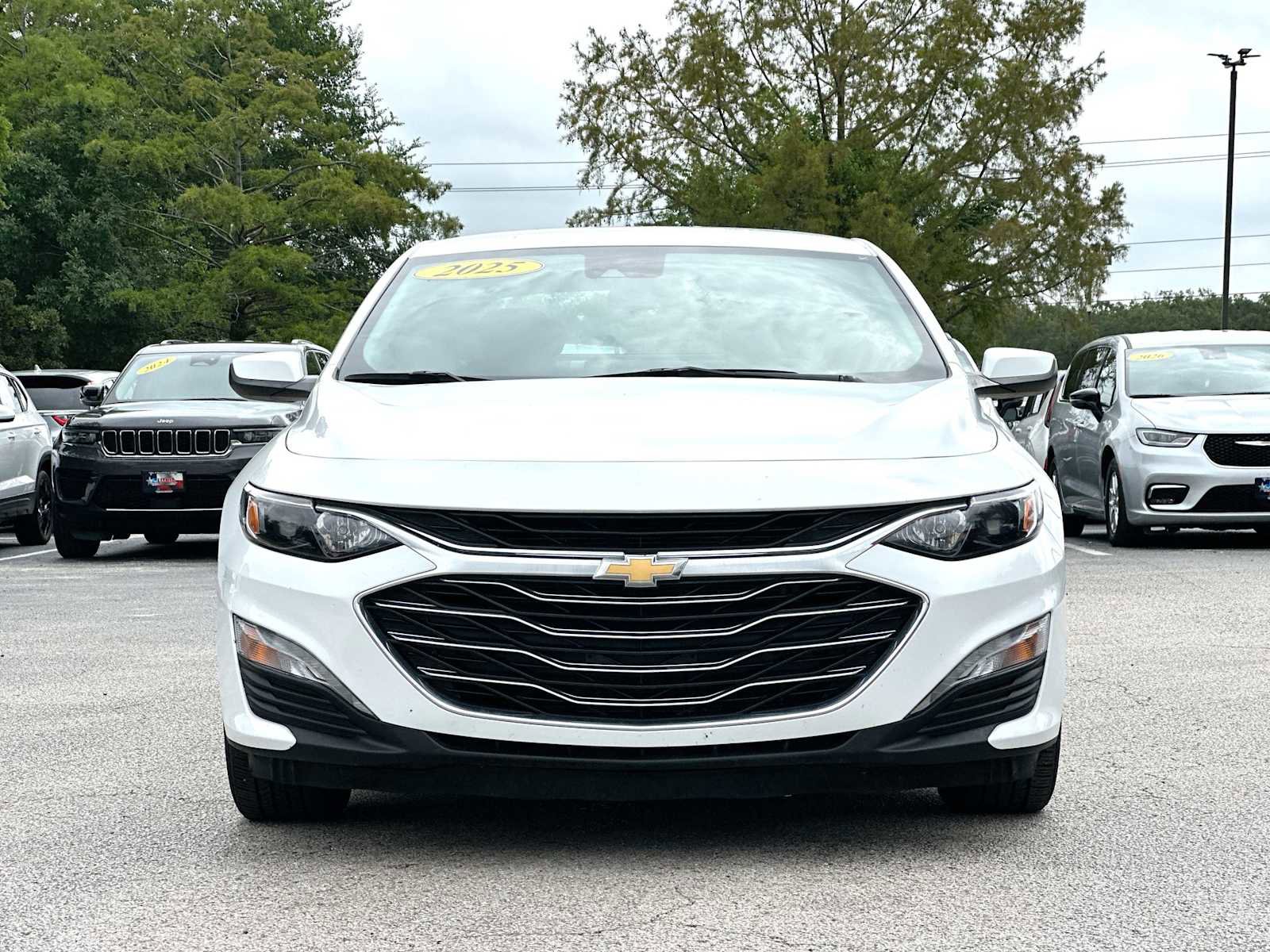 Used 2025 Chevrolet Malibu LT FWD image 10
