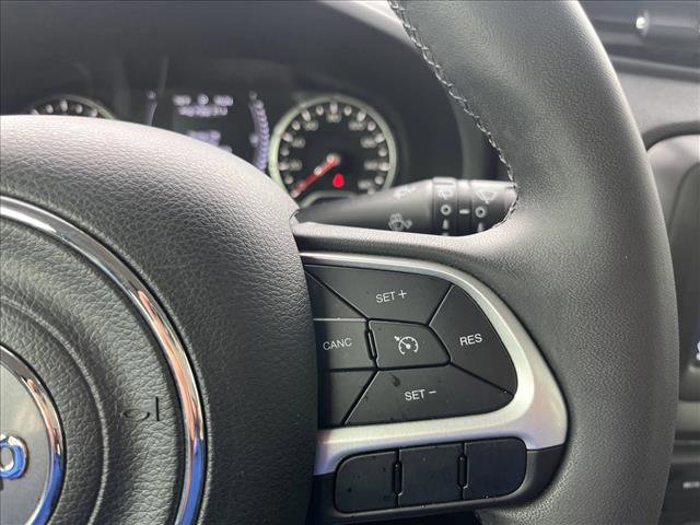 Used 2020 Jeep Renegade Latitude image 19