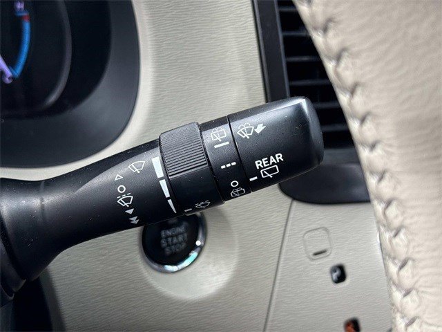 Used 2011 Toyota Sienna XLE image 26