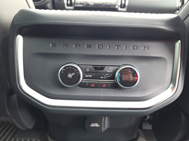 New 2025 Ford Expedition Max Platinum image 13