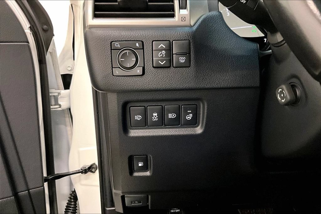 Used 2023 Lexus GX 460 Premium w/ Premium Plus Package AWD/4WD image 15