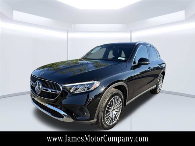 Certified 2026 Mercedes-Benz GLC 300 4MATIC image 2