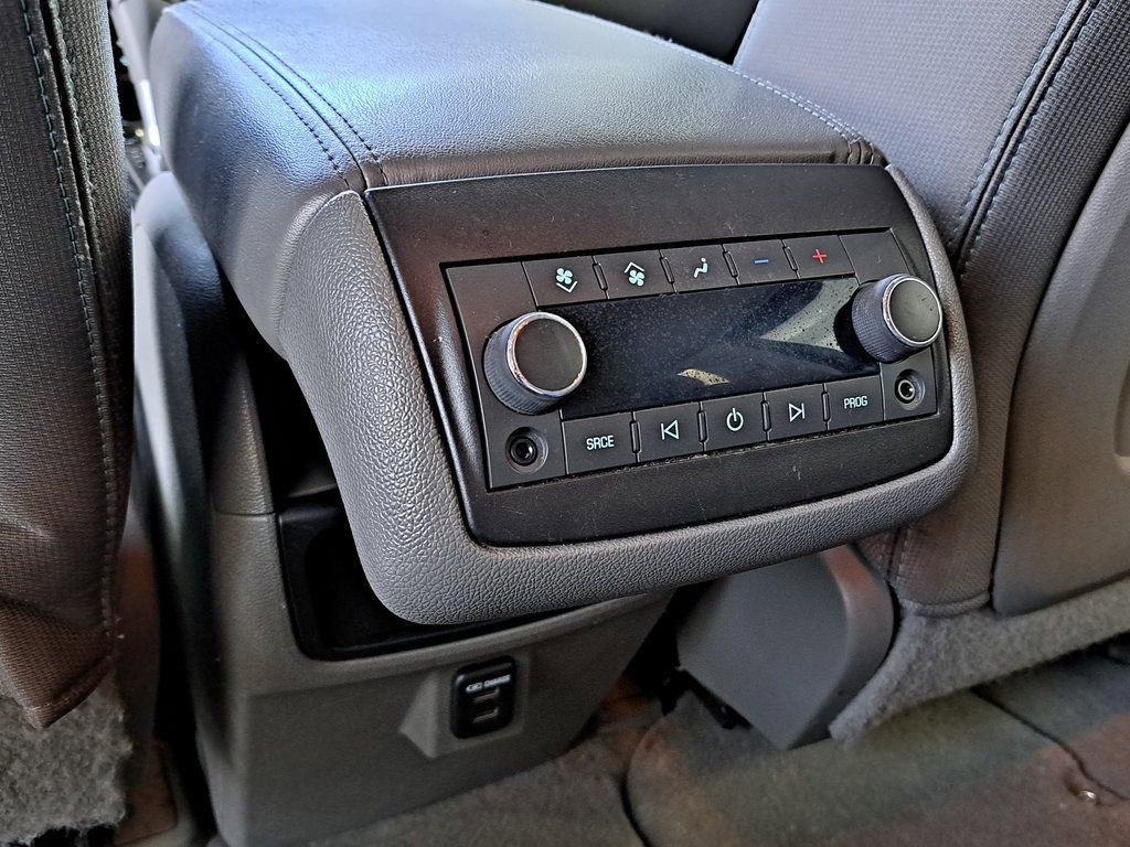 Used 2016 Chevrolet Traverse LT image 27