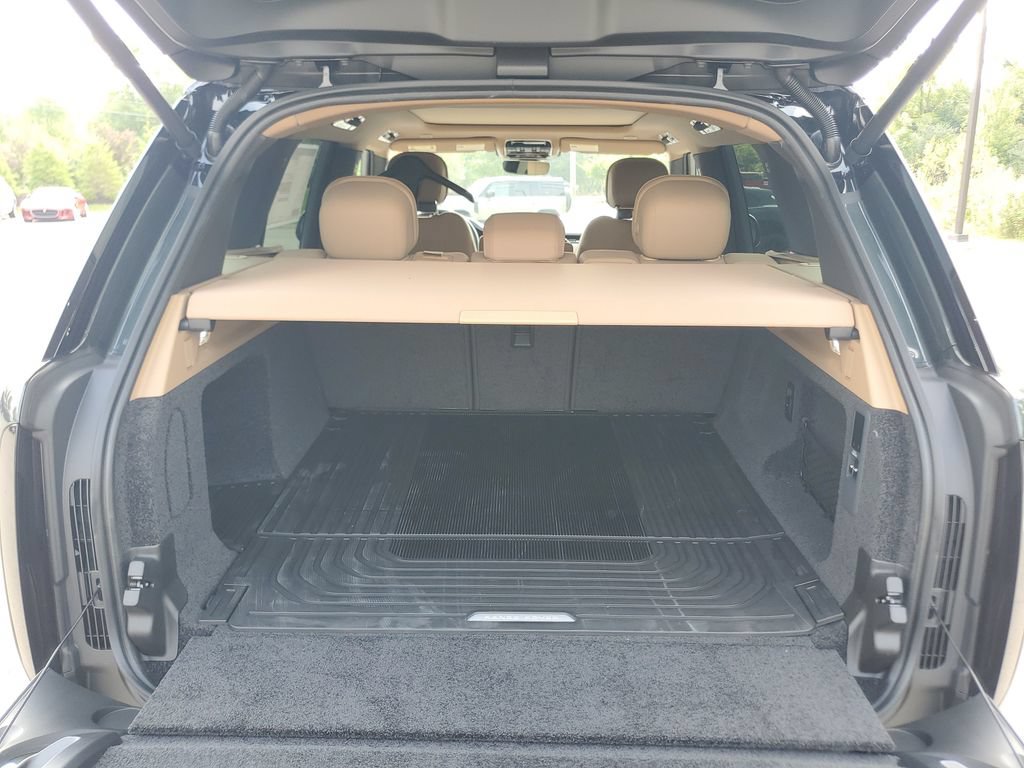 New 2026 Land Rover Range Rover SE AWD/4WD image 31
