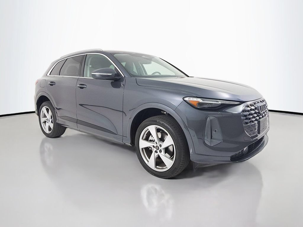 Certified 2025 Audi Q5 Premium Plus w/ Premium Plus