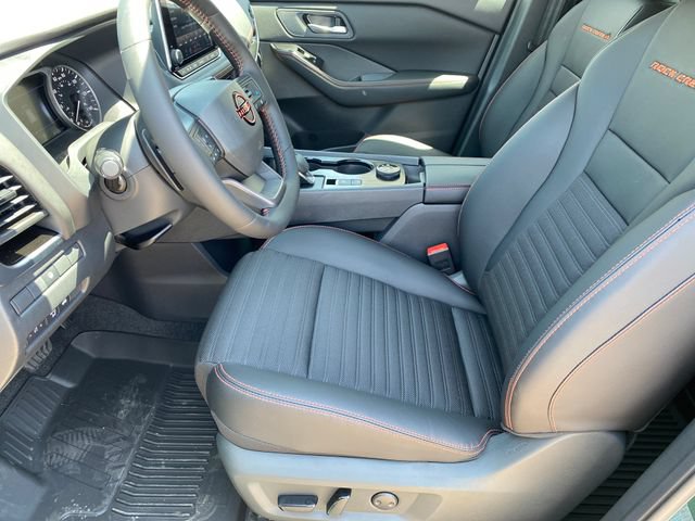 New 2026 Nissan Rogue SV w/ Rock Creek Premium Package AWD/4WD image 10