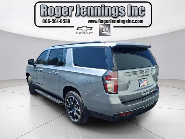 Used 2021 Chevrolet Suburban RST w/ Luxury Package AWD/4WD image 3