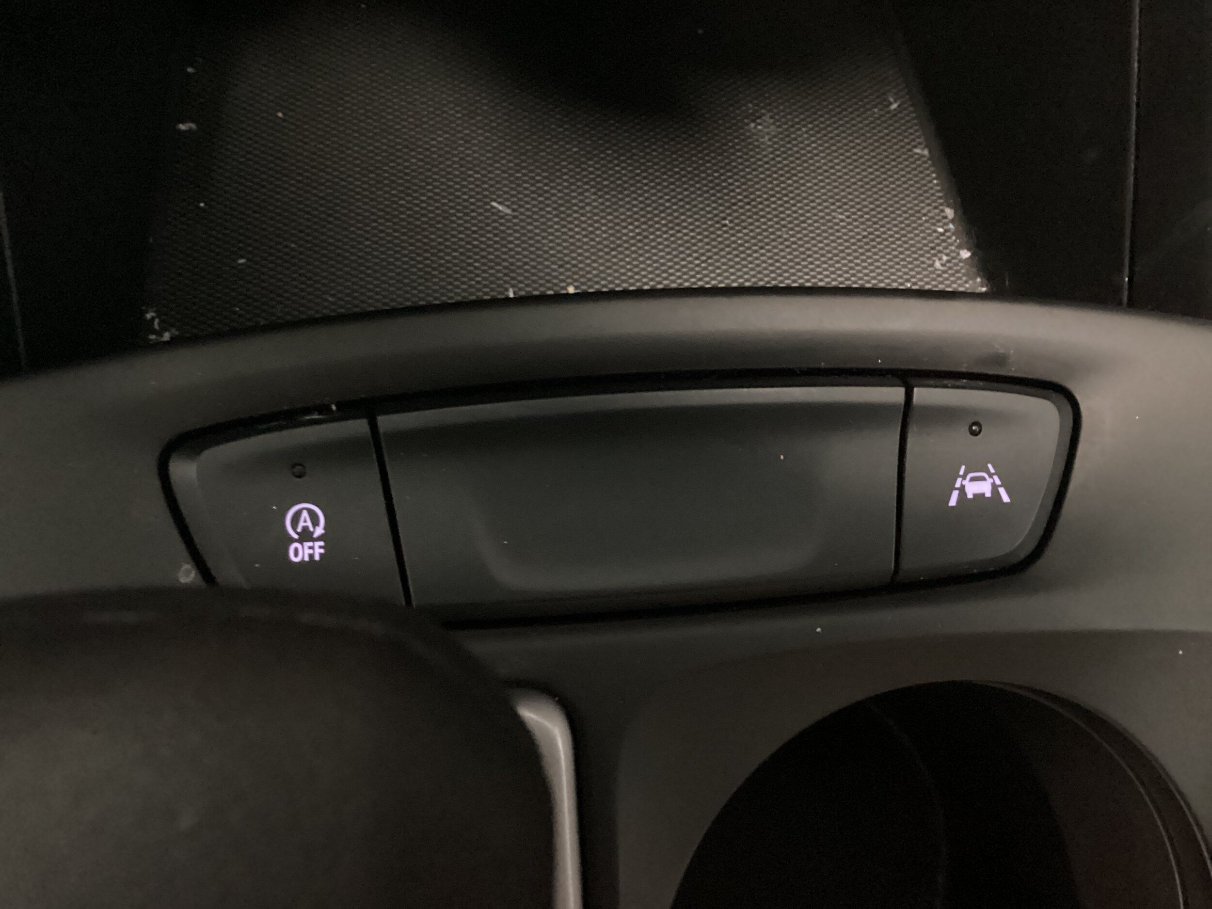 Used 2025 Chevrolet Trax RS FWD image 24