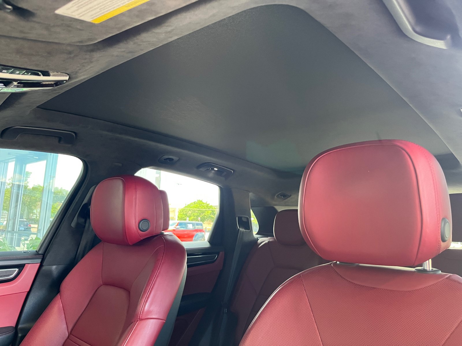 Used 2020 Porsche Cayenne Turbo AWD/4WD image 33