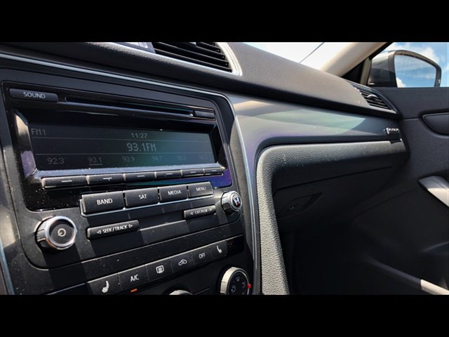 Used 2015 Volkswagen Passat 1.8T Wolfsburg Edition FWD image 11