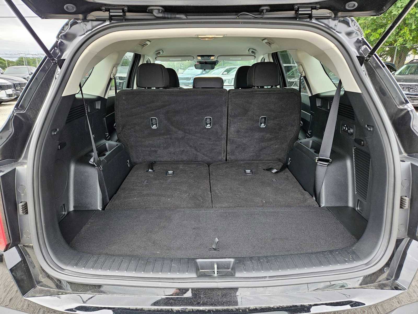 Certified 2026 Kia Sorento LX FWD image 25