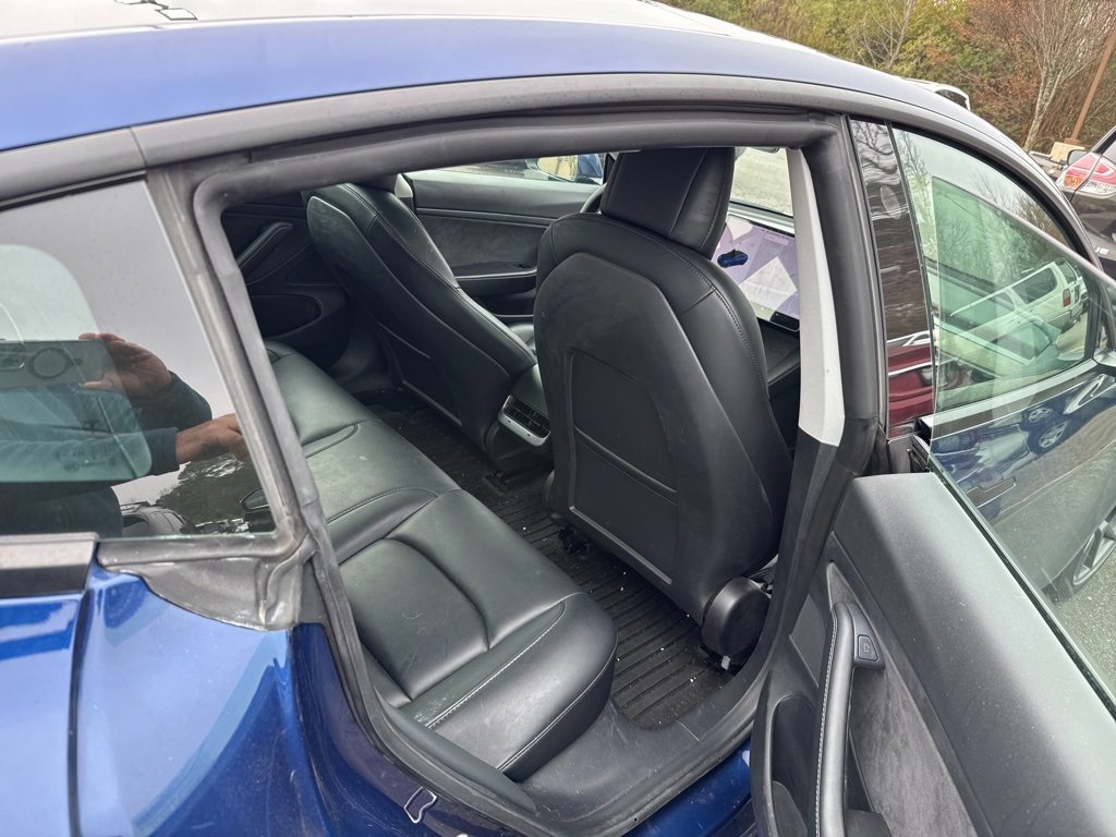 Used 2021 Tesla Model 3 Standard Range Plus image 13
