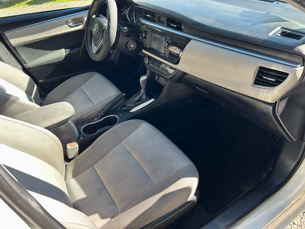 Used 2016 Toyota Corolla LE FWD image 15