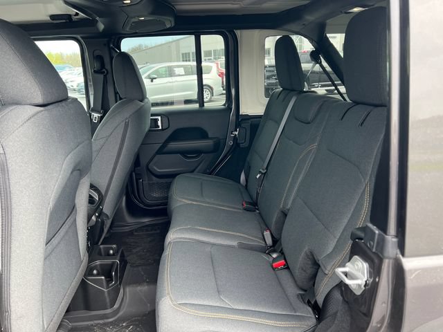 New 2025 Jeep Wrangler Unlimited Sahara w/ Safety Group AWD/4WD image 5
