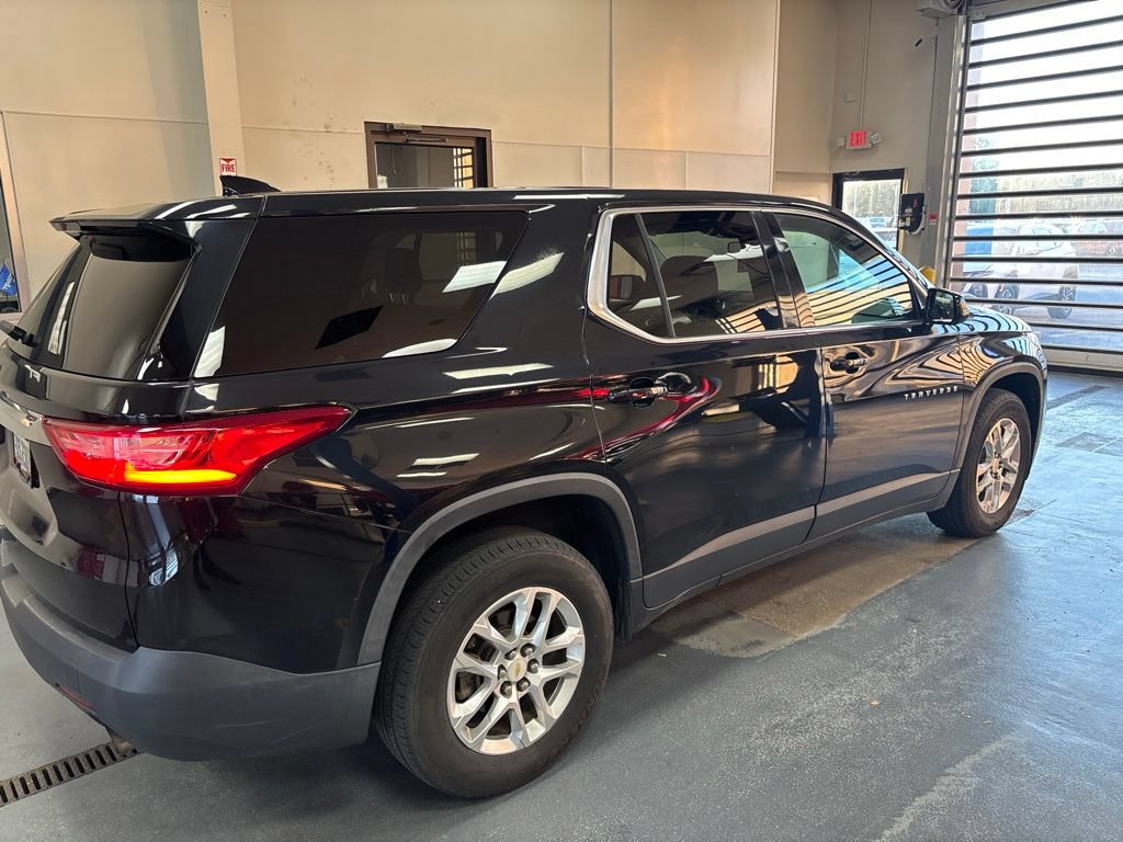 Used 2018 Chevrolet Traverse LS FWD image 7