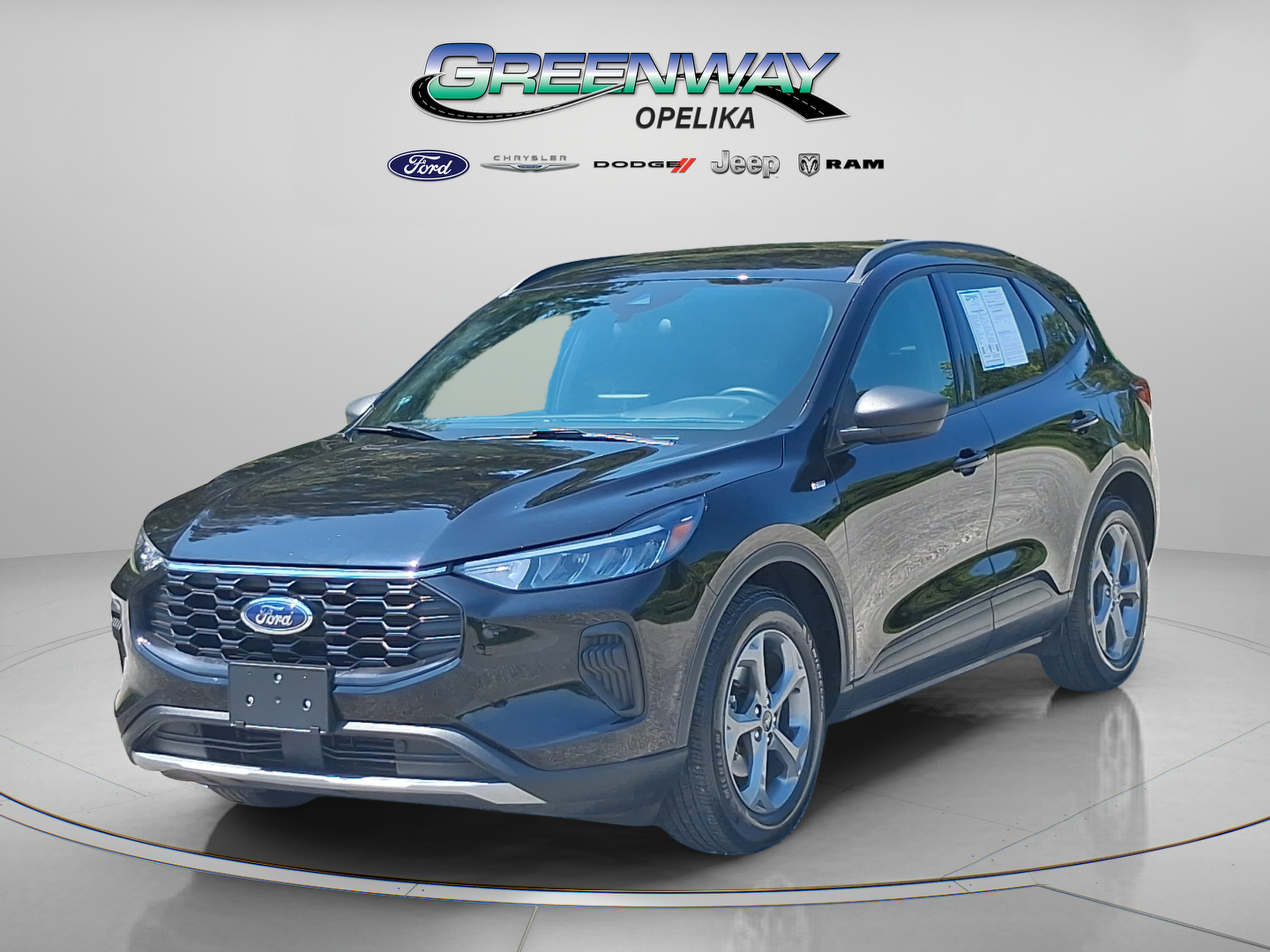 Used 2025 Ford Escape ST-Line FWD image 3